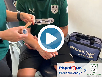 Ice and Compression for Finger Injuries with Worcestershire Cricket