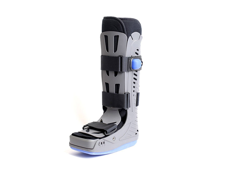 RECURA® Strider Tall Air Walker